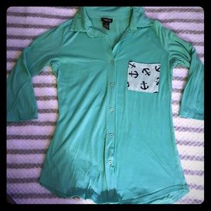 Rue 21 polo top!